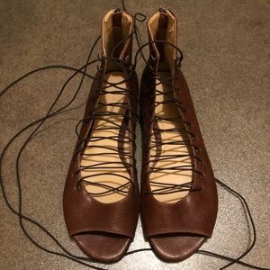 Pour la victoire genuine leather vero cucio brown flat sandals lace up 10